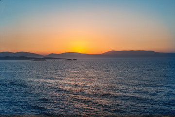 Fototapeta na wymiar sunset sun and sea background pattern