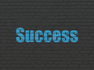 Obraz premium Finance concept: Painted blue text Success on Black Brick wall background