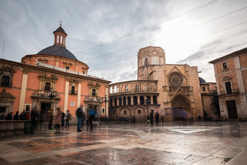 Fototapeta premium Plaza de la Virgen square in Valencia