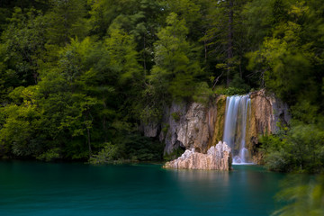 Fototapeta na wymiar Plitvice waterfall