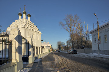 Fototapeta na wymiar View of Church of St. Nicholas on Posada - Orthodox Old Believers Church at winter day. Architectural style - Russian uzorochie - Moscow uzorochie