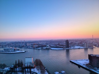 Zachód słońca w Rotterdamie © Baps