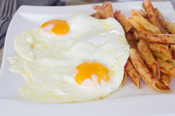 oeufs et pâtes