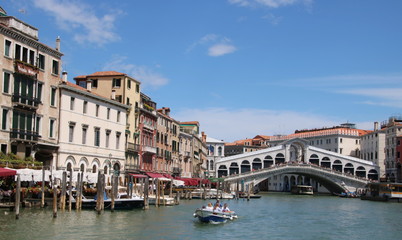 Fototapeta na wymiar Canaux de Venise