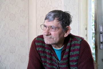 Senior eastern european man wearing glasses
