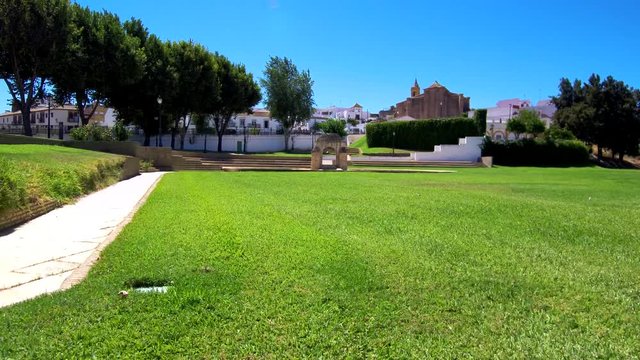 Drone en Palos de la Frontera. Pueblo de Huelva (Andalucia, España) Cuna del Descubrimiento de America de Cristobal Colon. Video aereo con Dron