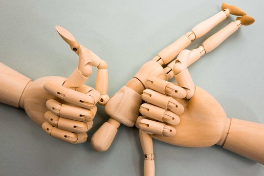 「いいね!」に押しつぶされる人