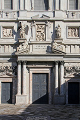 Fototapeta premium santuario di Santa Maria dei Miracoli - Milano: il portale centrale