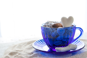 南国の思い出を注ぎ込んだティーカップ