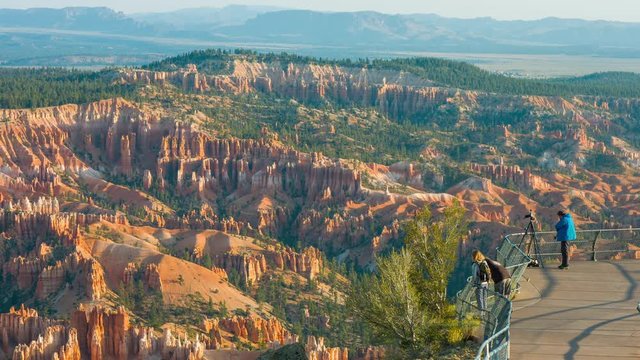 People make photos of breathtaking view of the canyon. Amazing mountain landscape. Nature video. Bryce Canyon National Park. Utah. USA. 4K, 3840*2160, high bit rate, UHD