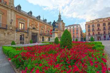 Fototapeta na wymiar Square of Villa (Plaza de la Villa)- home to Casa de la Villa, t