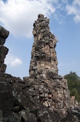 Banteay Top Cambodia, view of the damaged temple