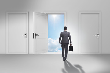 Fototapeta premium Businessman facing many business opportunities