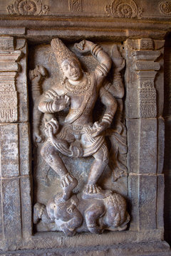 Shiva dancing on apasmara, the death. Niche on the right side, northern mukha-mandapa, Virupaksha temple