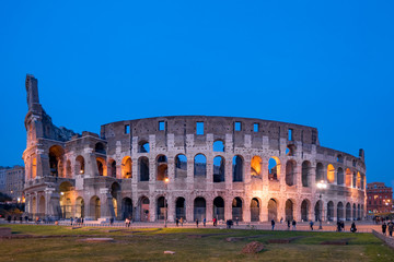 Naklejka na ściany i meble Rome by night the Colosseum