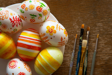 Easter eggs and brushes