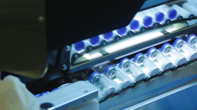 Visual control of medicine bottles on factory