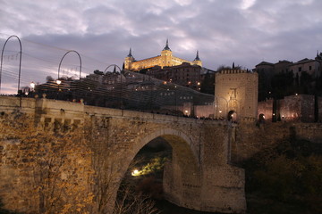 Obraz premium Puente en Toledo