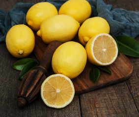 Naklejka na ściany i meble Fresh ripe lemons