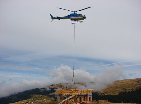 Helicopter transport logs