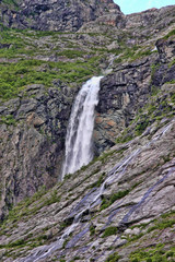 Fototapeta na wymiar The beauty of Norwegian waterfalls