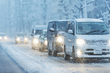 雪　渋滞