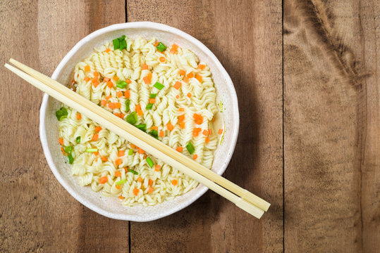 Asian instant noodles