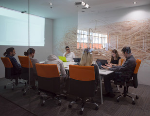 Fototapeta na wymiar Startup business team at a meeting