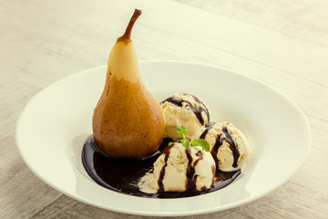 delicious poached pear dessert