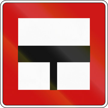 German inland water navigation sign - Give way to main fairway