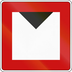 German inland water navigation sign - Limited free space over water