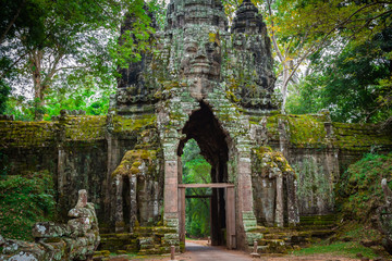 Naklejka premium Ancient Khmer architecture. Amazing view of Bayon temple at sunset. Angkor Wat complex, Siem Reap, Cambodia travel destinations