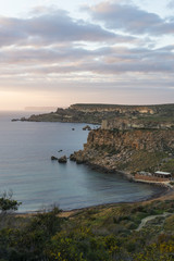 Fototapeta na wymiar Blick über Ghajn Tuffieha auf Malta
