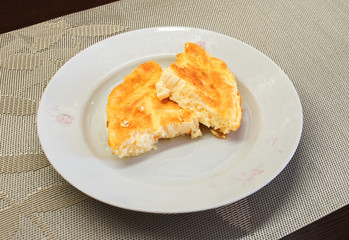 Omelet with golden crust for a healthy diet for breakfast.