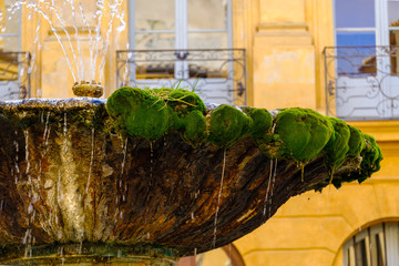 Fragment de la fontaine d'Albertas gros plan. Aix-en-Provence, France.