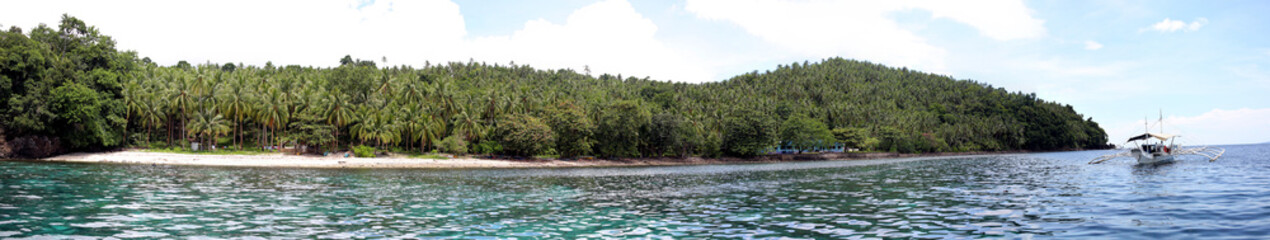 Auslegerboot vor der K&uuml;ste von Panaon Island