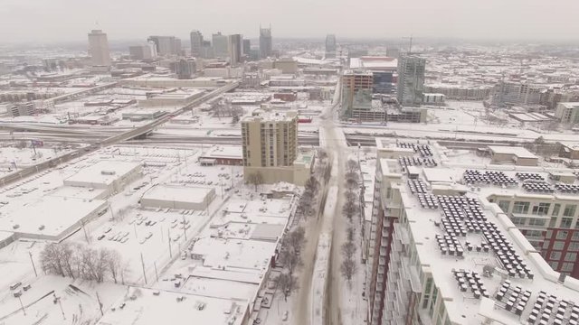 Nashville Snow- Slow move skyline in distance