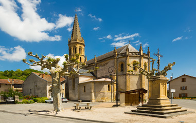 Fototapeta na wymiar Church of Saint-Michel in Lestelle-de-Saint-Martory