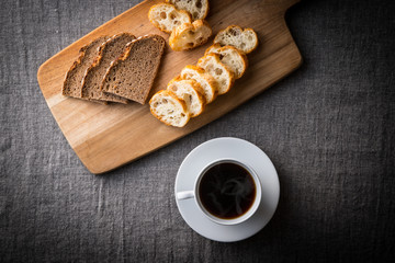 パンとホットコーヒー