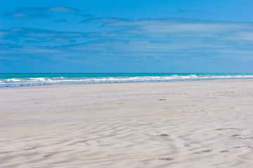 Fototapeta na wymiar cable beach broome sand flats