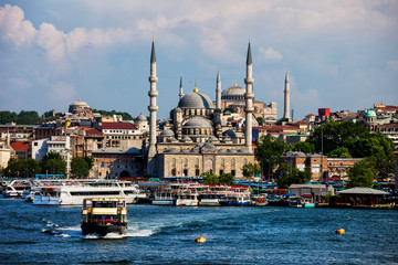 Fototapeta na wymiar Istanbul Eminonu District City Skyline