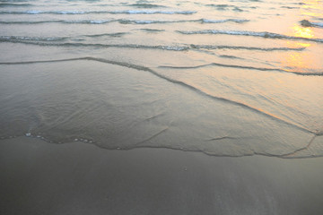 Sea waves