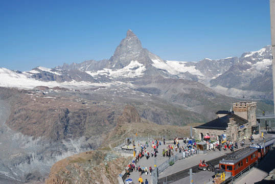 Swiss Matterhorn from terminal station / 登山鉄道の駅から眺めるマッターホルン