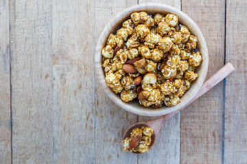 Popcorn caramel mix macadamia and almond taste