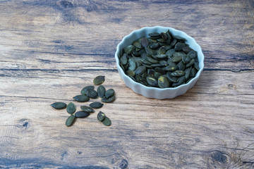 Kürbiskerne in der Schale