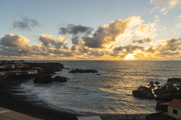 Obraz premium The beach Punta Larga near Fuencaliente de la Palma at sunset