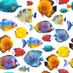 Obraz premium Seamless pattern with tropical fish. Watercolor illustration with hand drawn aquarium exotic fish on white background.