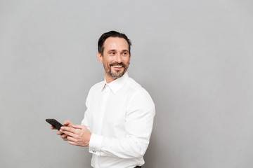 Portrait of a smiling mature man dressed in shirt