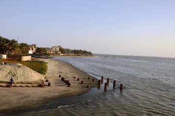Travers&eacute;e en ferry de Banjul &agrave; Barra (Gambie)
