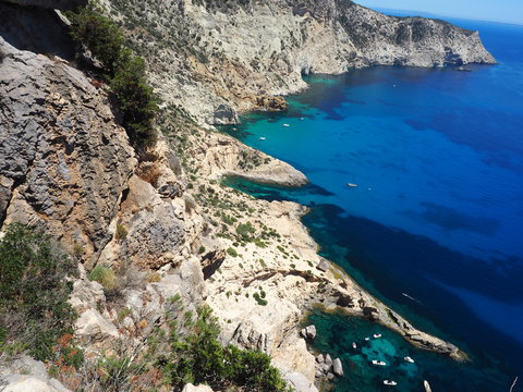 Felsklippen auf Ibiza